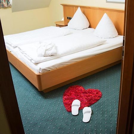 Hotel Berlin - Greenline Hotel Zossen Bagian luar foto